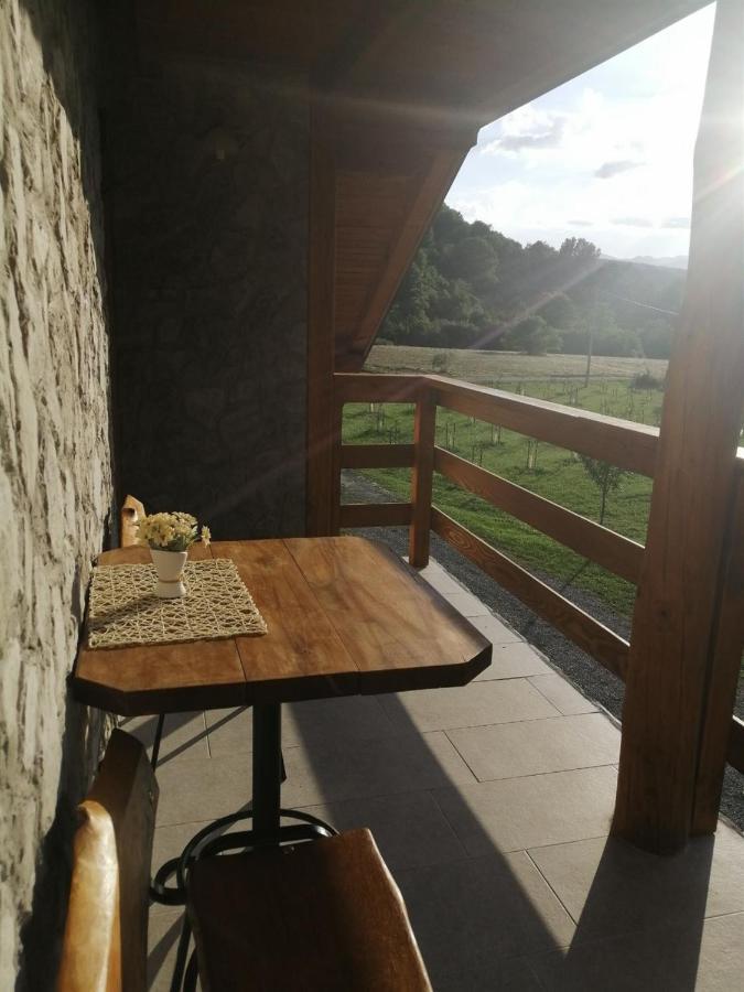 Vacation House Studenac Bihac Bagian luar foto